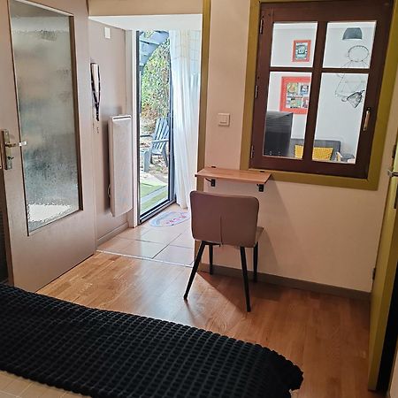 Appartement T2 Sur Cour Nantaise Резе Экстерьер фото